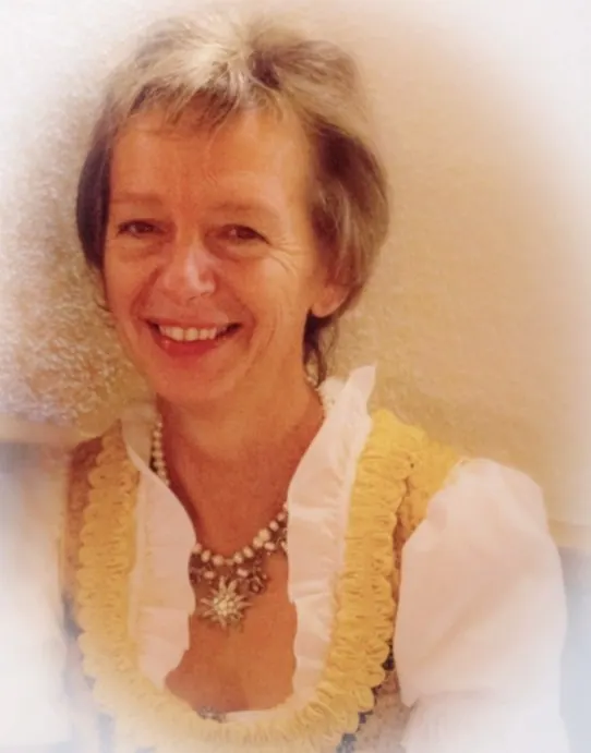 Portrait von Elisabeth Bartl