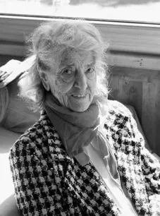 Portrait von Dora Derler