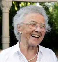 Portrait von Lydia Holub