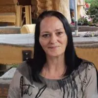 Portrait von Claudia Lanz