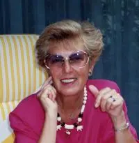 Portrait von Elisabeth Logar