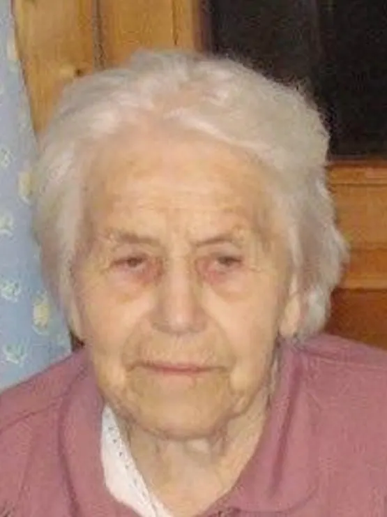 Portrait von Flora Neuner