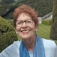Portrait von Christine Owen