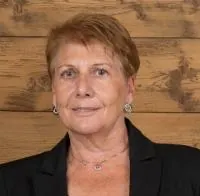 Portrait von Annemarie Peer