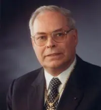 Portrait von Univ. Prof. Dr. Hans-Peter Rhomberg