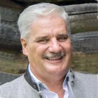 Portrait von Stefan Saurer