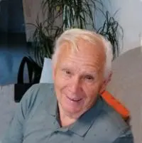 Portrait von Max Segat