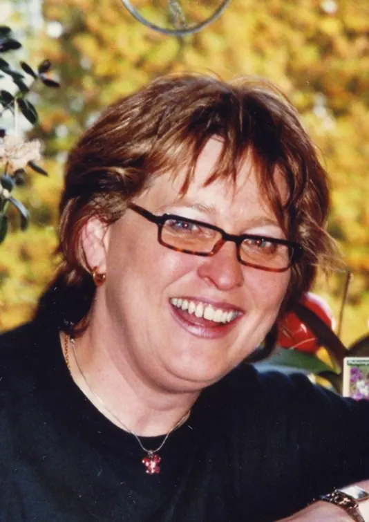 Portrait von Claudia Senn