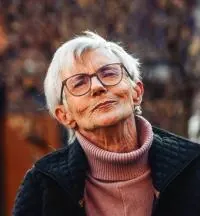 Portrait von Andrea Singer