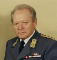 Portrait von Sebastian Taxauer